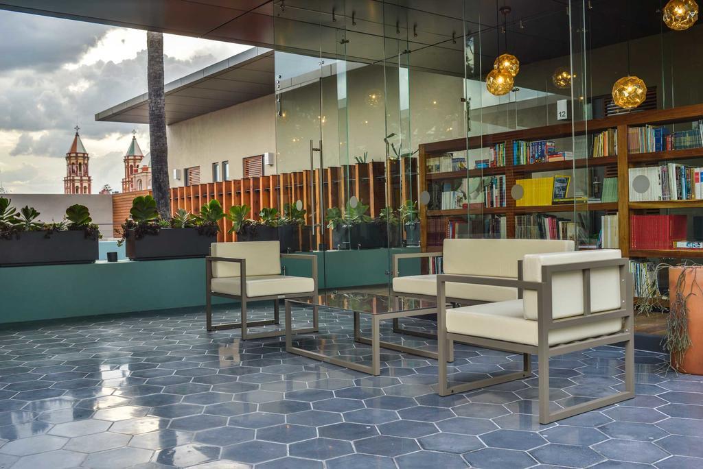 克里欧酒店 克雷塔罗 外观 照片 Library