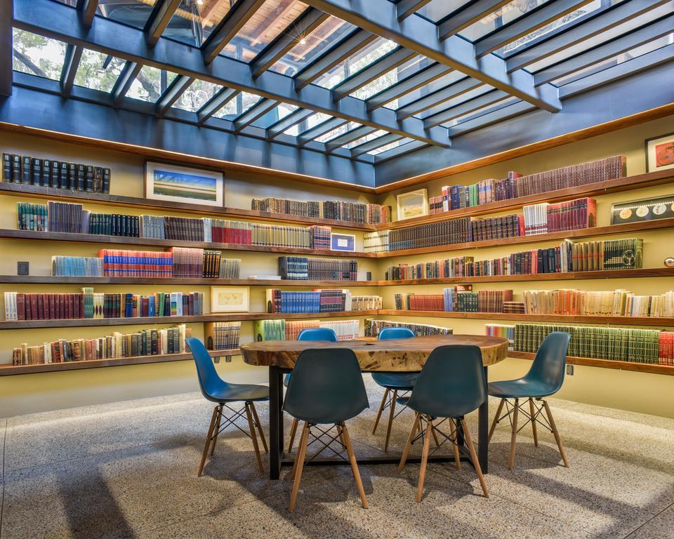 克里欧酒店 克雷塔罗 外观 照片 Library